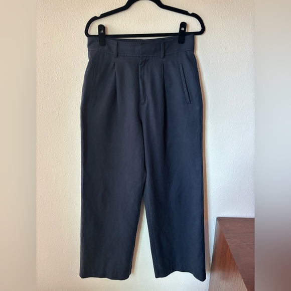Everlane The Draper Pleated Pant - Picture 3 of 7